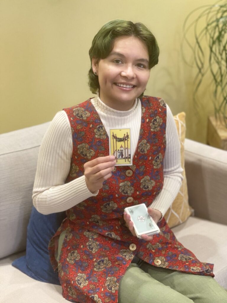 Bi Jove astrology, tarot reader